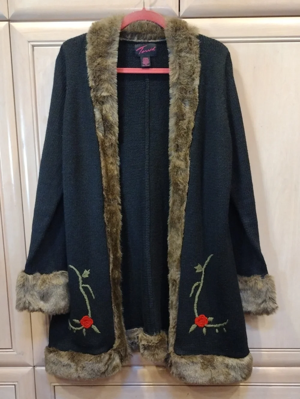 Vtg torrid Black Boho Goth Penny Lane Cardigan w/ faux Fur & Rose Embroidery - Picture 10 of 15